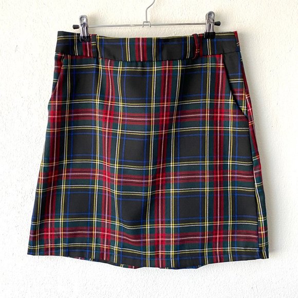 Plaid Mini-Skirt Size Large 33 Inch Waist Librarian Chic Preppy Skirt Schoolgirl - Picture 1 of 8